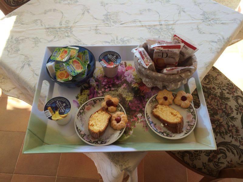 Bed And Breakfast Li Paduli Alvi Cannigione Kamer foto