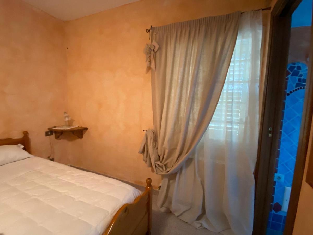 Bed And Breakfast Li Paduli Alvi Cannigione Buitenkant foto